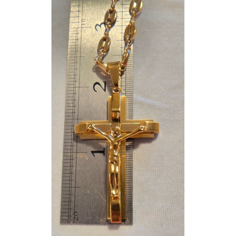 Gold Tone Crucifix Pendant Necklace 24 Inch Puffed Mariner Link Chain Cross - Picture 10 of 10